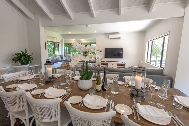 Food & Drinks 5, Lakeview Lodge Karapiro, Matamata-Piako