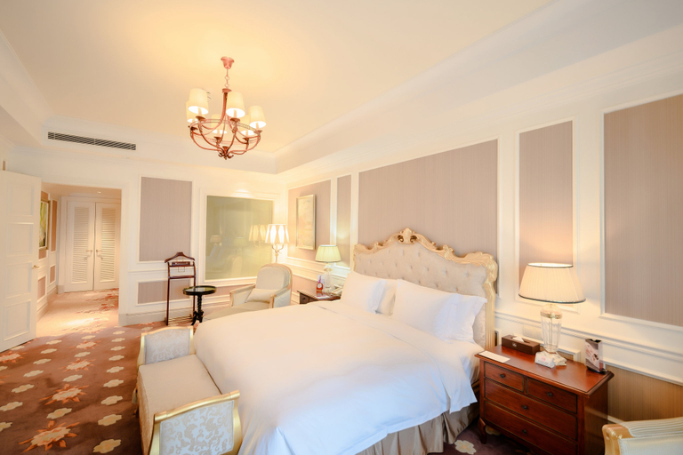 Bedroom 3, Crowne Plaza QINGDAO OCEAN SPRING RESORT by IHG, Qingdao
