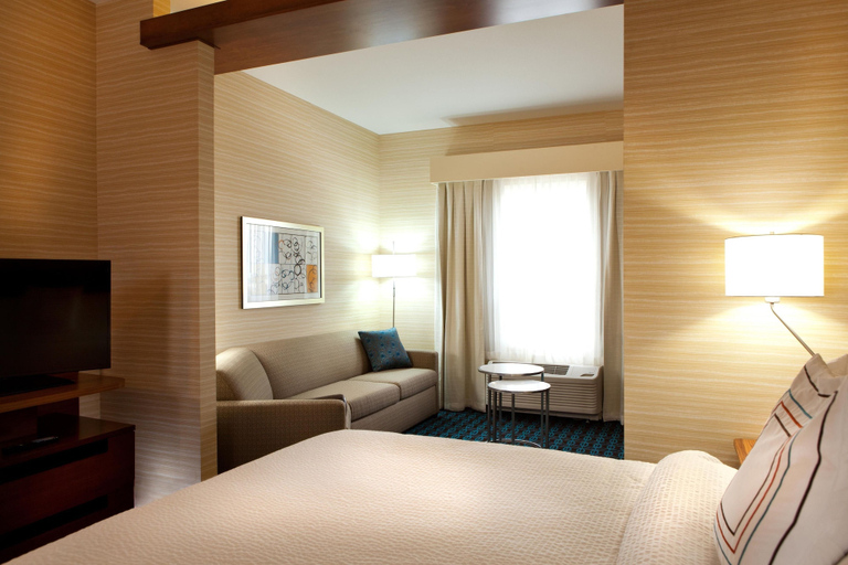 Bedroom 3, Fairfield Inn & Suites by Marriott Lethbridge, Division No. 2