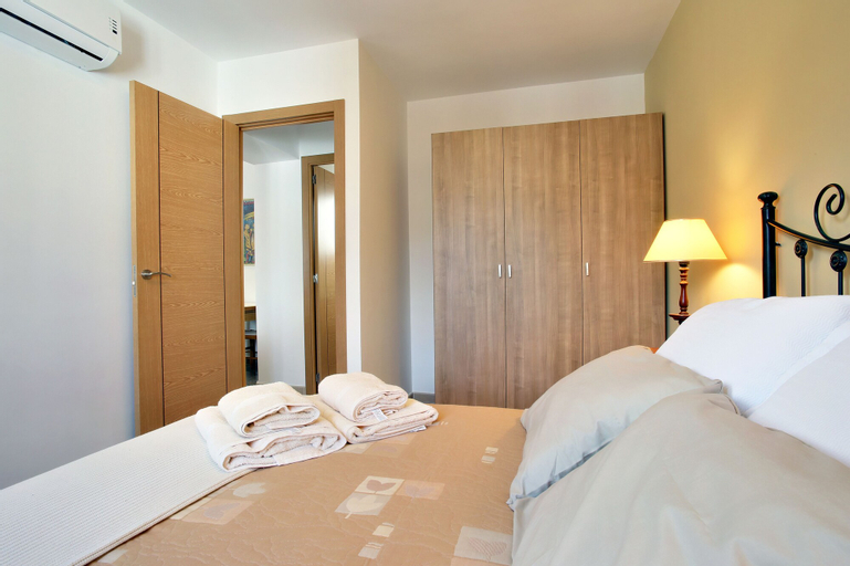 Bedroom 27