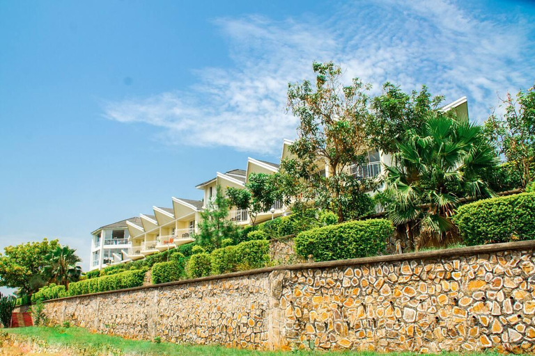 Others 3, Springs International Hotel, Busongora