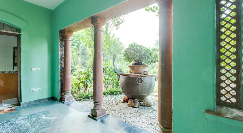 Hostie Chinar Haveli - Heritage home with Pool, Gurgaon, Gurgaon