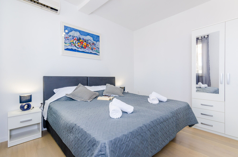 Bedroom 3, Miracle Apartments, Dubrovnik