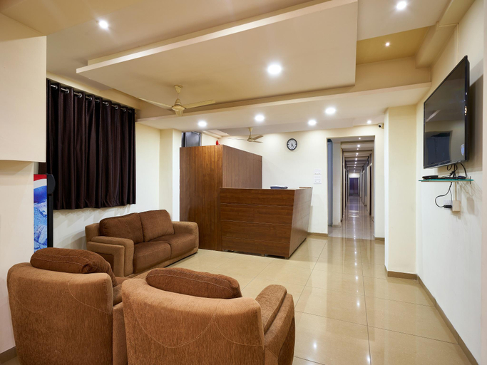 Others 4, Hotel Ranjan Deluxe, Kolhapur