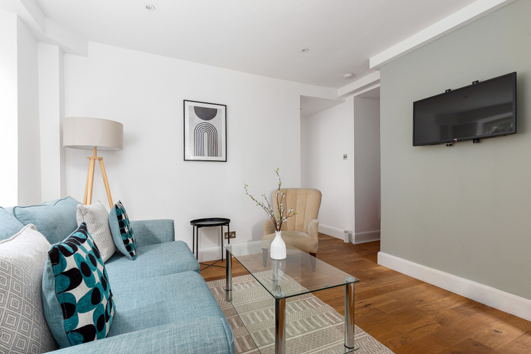 Others 5, The Abbey Road Apartments, London