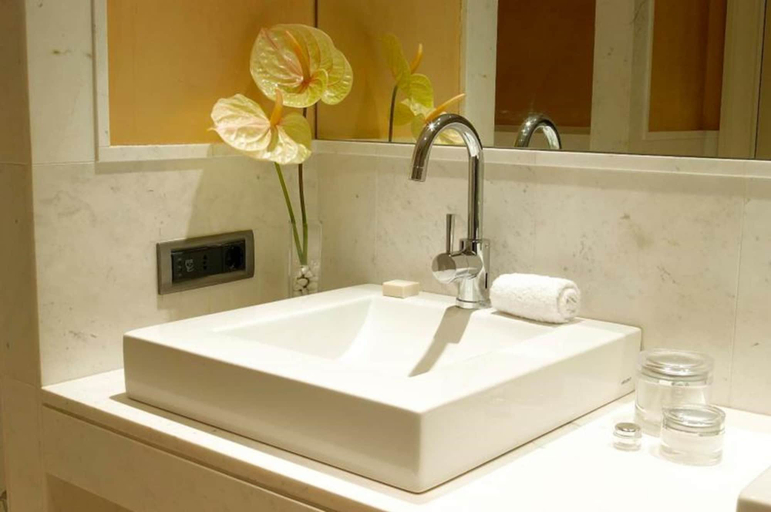 Bathroom 5, Hotel Blancafort Spa Termal, Barcelona