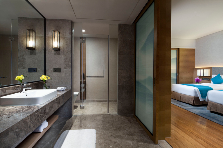 Bathroom 5, Crowne Plaza HANGZHOUONETHOUSANDISLANDLAKE by IHG, Hangzhou