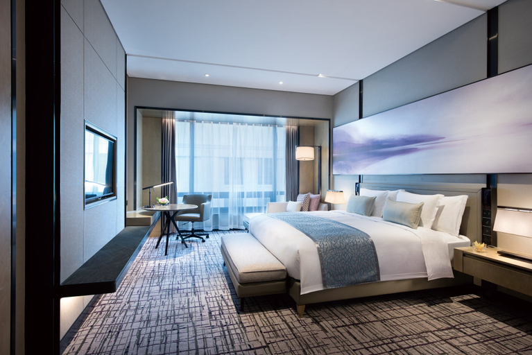Bedroom 2, Crowne Plaza Shanghai Pujiang by IHG, Shanghai