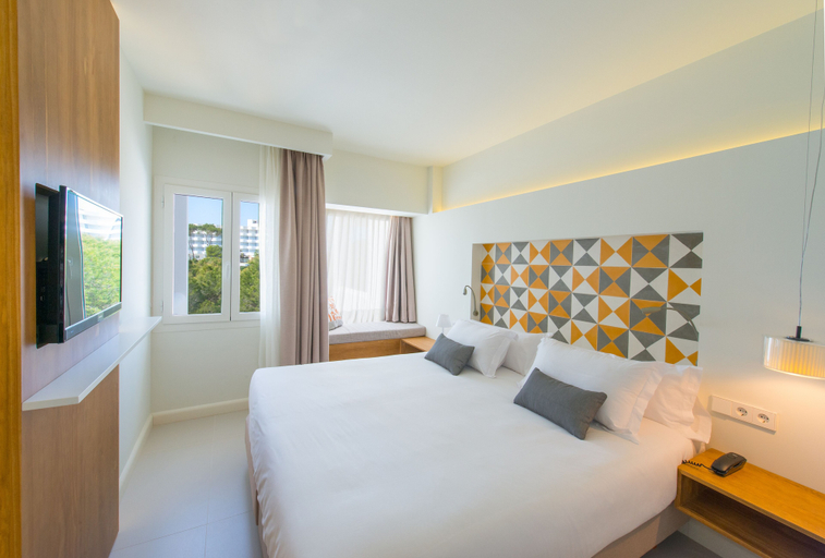 Bedroom, Inturotel Esmeralda Villas, Baleares