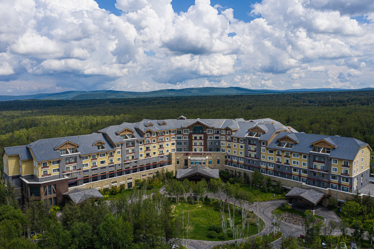 Exterior & Views 1, Crowne Plaza RESORT CHANGBAISHAN HOT SPRING by IHG, Yanbian Korean