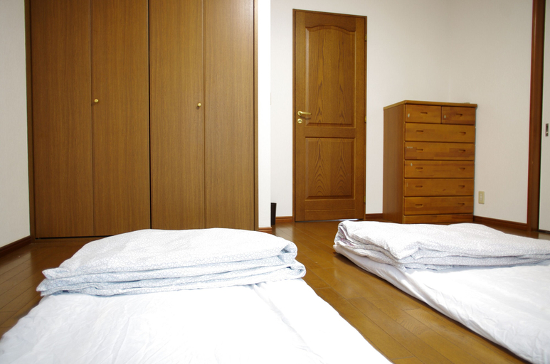 Bedroom 2, Nyoze House, Kita