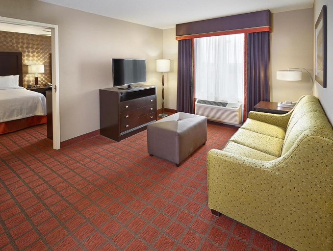 Bedroom, Homewood Suites Calgary Airport, Division No. 6