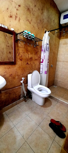 Bathroom 4, Rumaisa Hotel, Mjini