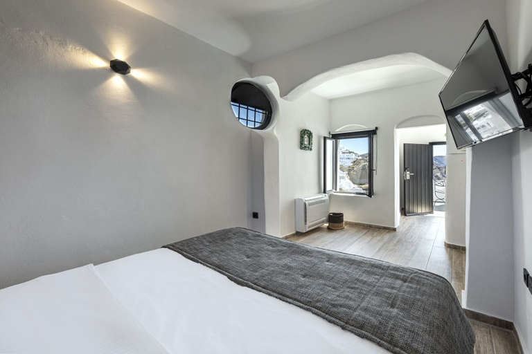 Bedroom 4, Pearl of Caldera Oia Boutique Hotel, South Aegean