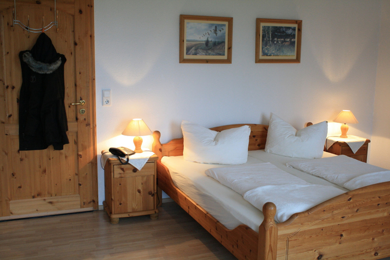 Bedroom 2, Pension Treenehof, Nordfriesland