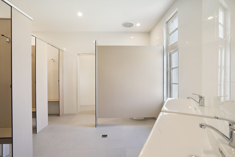 Bathroom 2, Imperial Hotel Singleton, Singleton