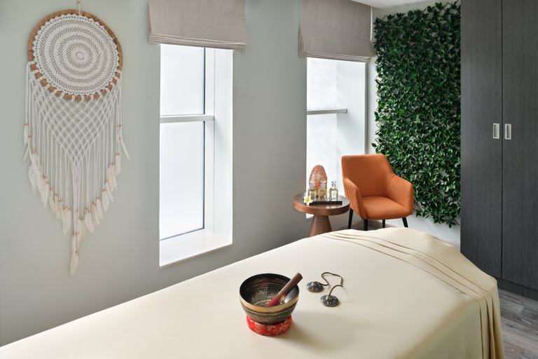 Bedroom 4, Crowne Plaza DUBAI MARINA by IHG, Dubai