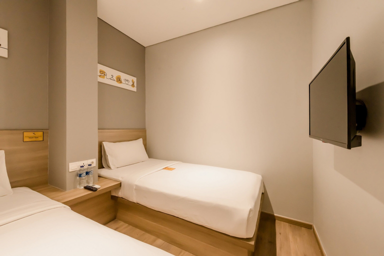 Bedroom 13