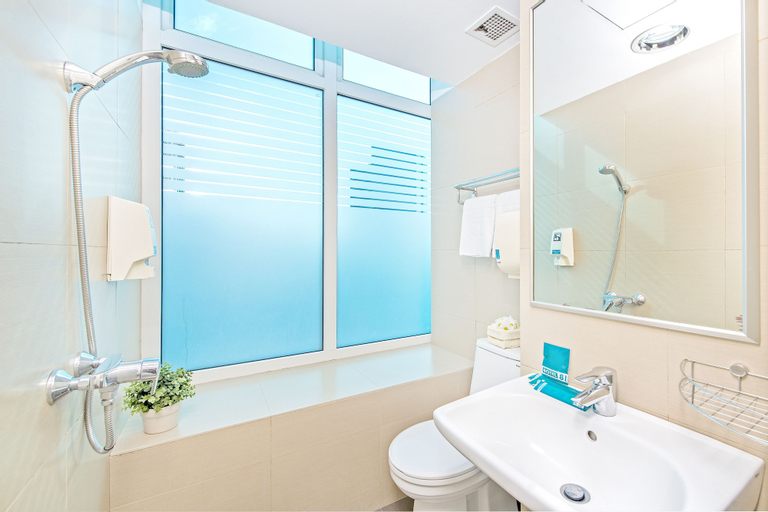 Bathroom 9