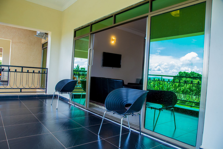 Sport & Beauty, Lake Point Villa, Entebbe