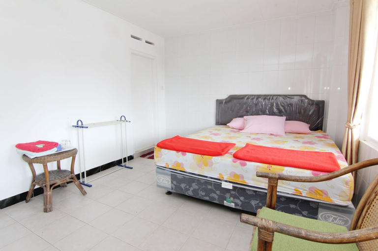 Bedroom 13
