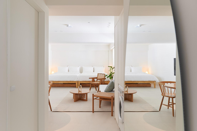 Others 3, White Linen House, Gangnam