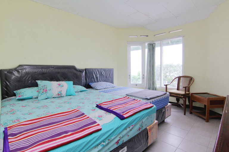 Bedroom 13