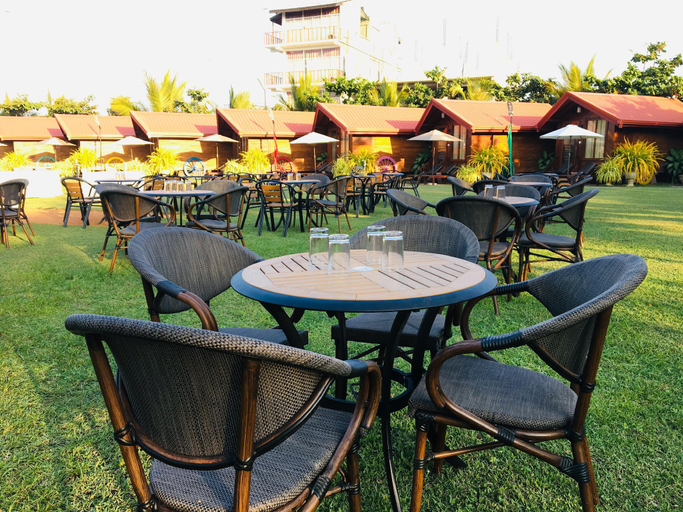 Food & Drinks 4, Jkab Beach Resort, Trincomalee Town and Gravets