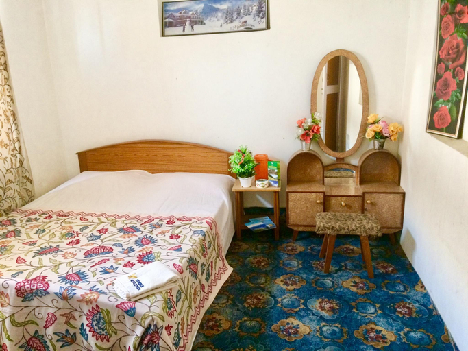 Others 3, New World Guest House, Srinagar