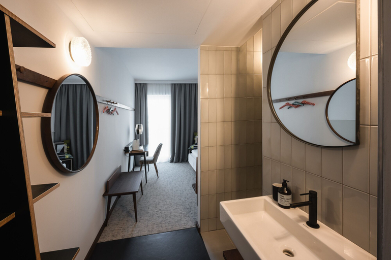 Bathroom 5, magdas HOTEL Vienna City, Wien