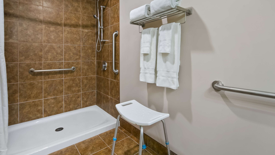 Bathroom 4, Best Western Plus Chateau Inn Sylvan Lake, Division No. 8