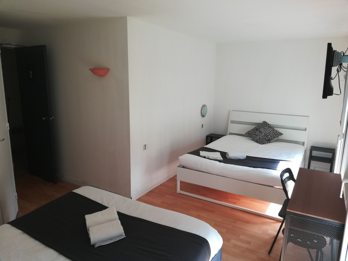 Bedroom 3, Le New Salin, Manche