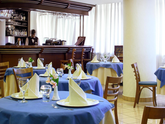Food & Drinks 5, Voznesensky Hotel, Ekaterinburg gorsovet