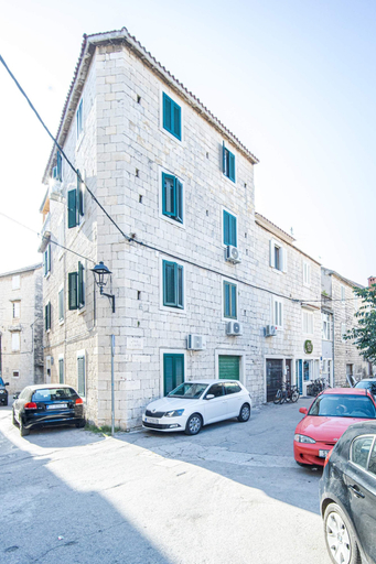 Exterior & Views 2, Mamma's home cozy studio for 2 in Trogir, Trogir