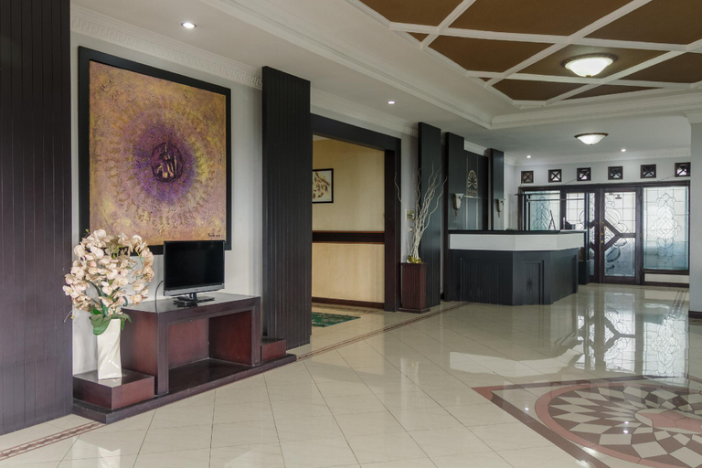 Public Area, RedDoorz Syariah @ Cipanas, Bogor