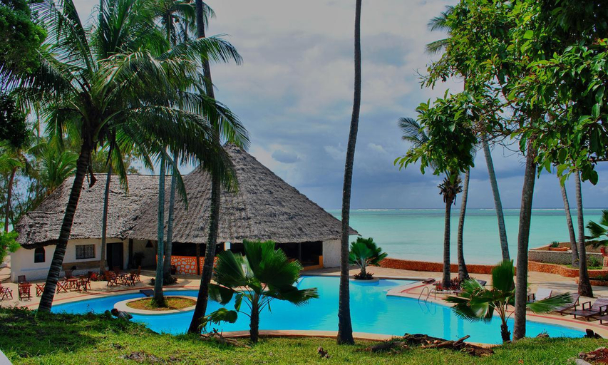 Others 2, Coral Reef Resort, Kaskazini 'A'