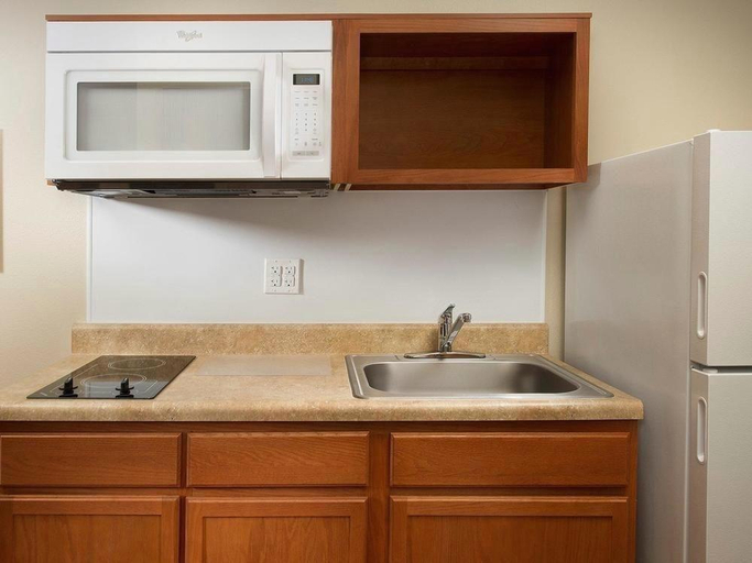 Others 5, WoodSpring Suites Akron, Summit
