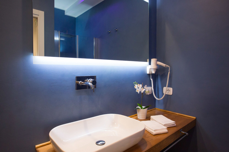 Bathroom 5, Bellaroto Suite & Spa - Charming Boutique Rooms, Palermo