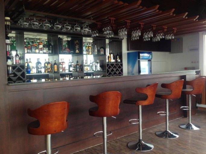 Bar, Great Chan Hotel, Mandalay