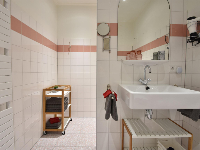 Bathroom, Stylish Holiday Home Near Sea, Noord-Beveland