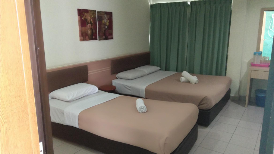 Bedroom 2, Dragon Inn Premium Hotel ( J.B) Sdn Bhd, Johor Bahru