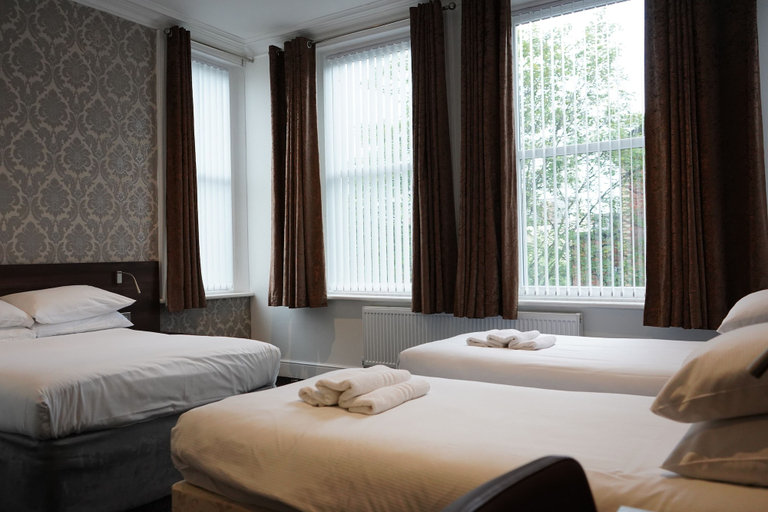 Bedroom 2, Marlborough Hotel, Sefton