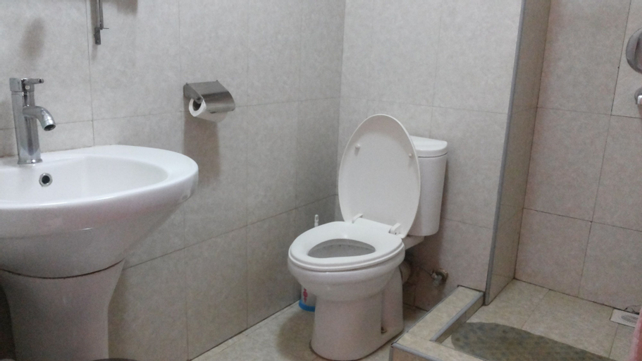 Bathroom 3