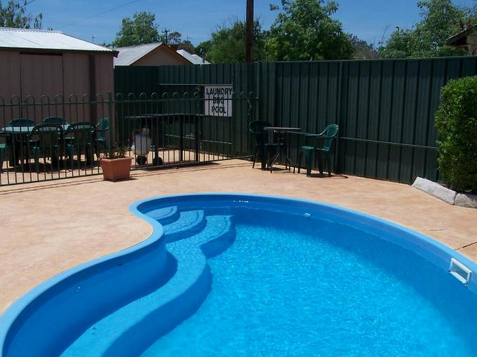 Sport & Beauty 2, Green Gables Motel, Dubbo - Pt A