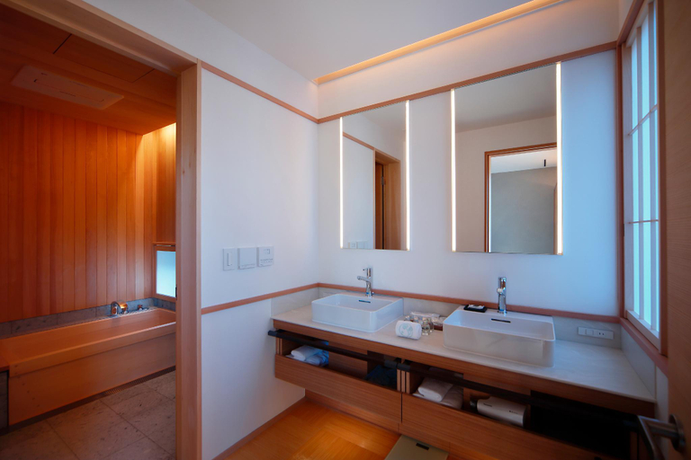 Bathroom, Aoi Suites at Nanzenji Modern & Traditional Japanese Style, Kyoto