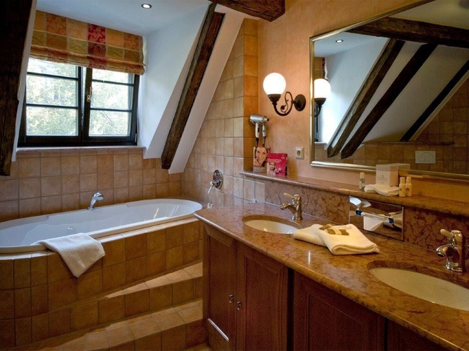 Bathroom 5, Trip Inn Hotel Der Adelshof, Schwäbisch Hall