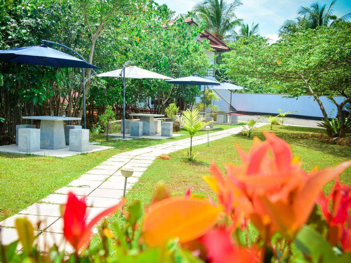Others 4, Mass Eco Cabana, Habaraduwa