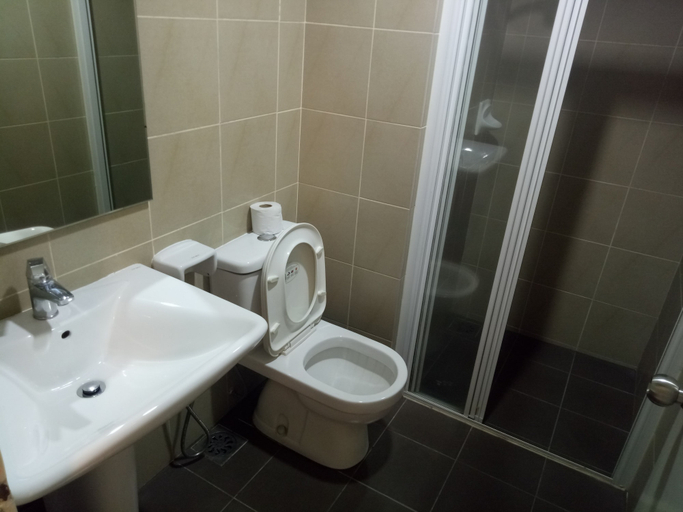 Bathroom 3, Taragon Time Executive Serviced Suites, Kuala Lumpur