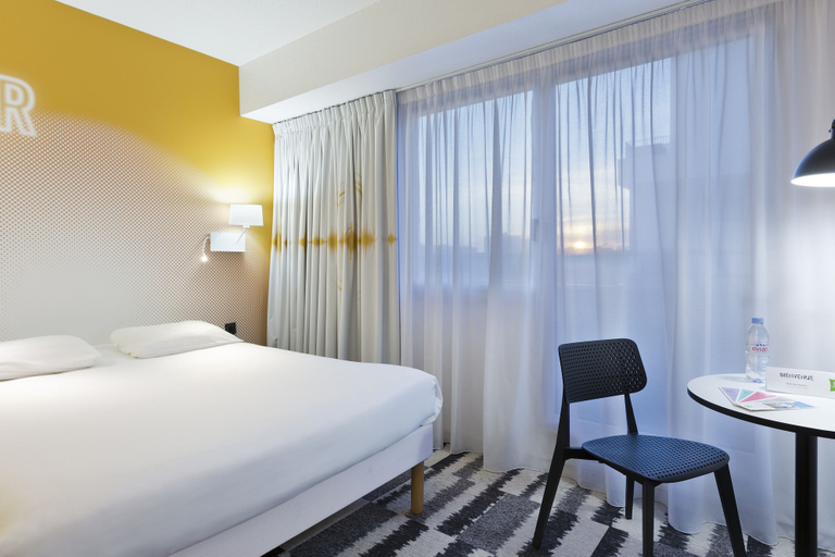 Bedroom 2, Ibis Styles Massy Opera, Essonne