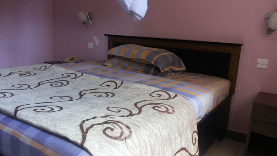 Bedroom 12